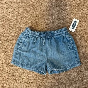 NWT denim shorts size 12-18 months